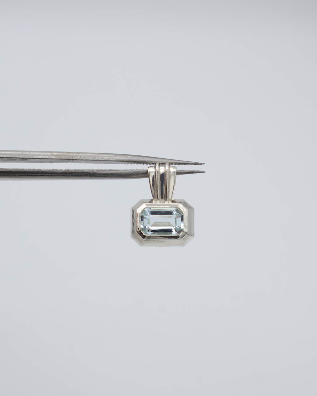 THE ONLY PENDANT - AQUAMARINE