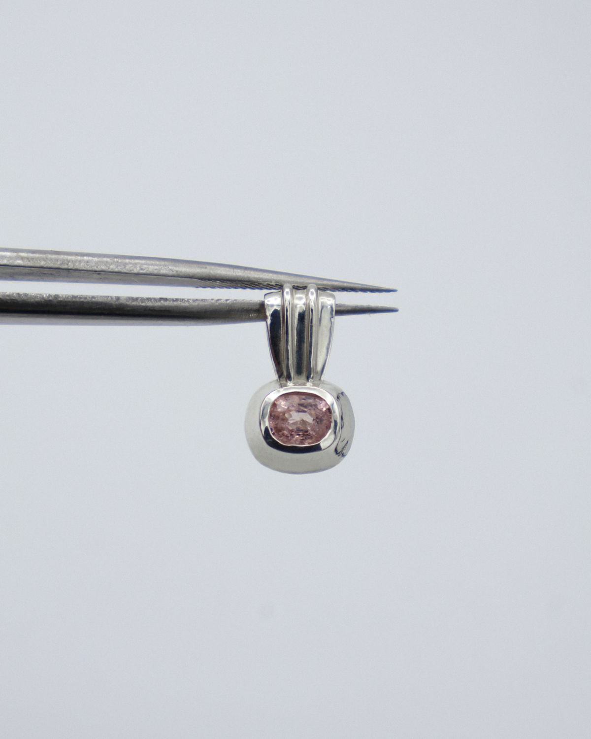 THE ONLY PENDANT - SPINEL