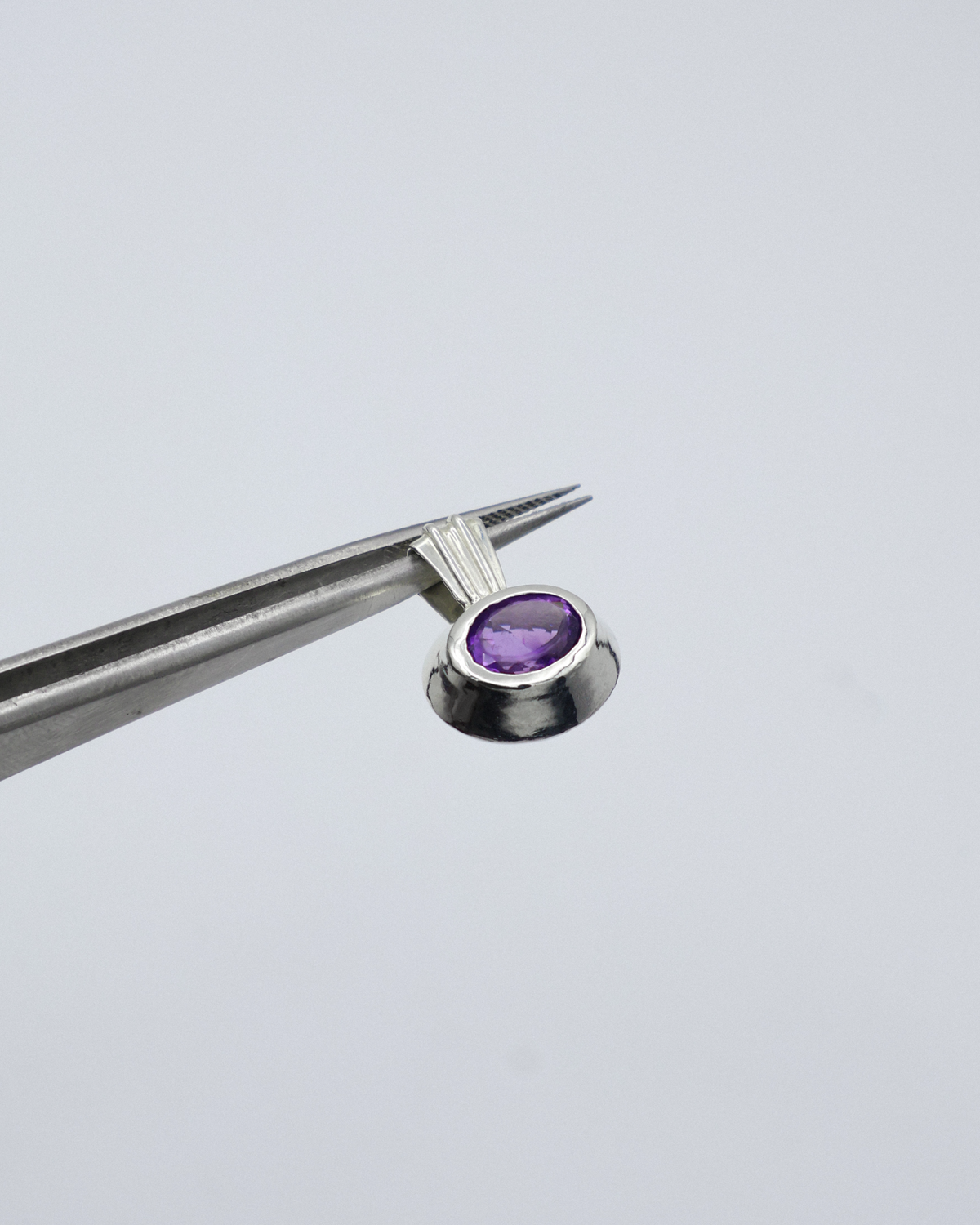 THE ONLY PENDANT - AMETHYST